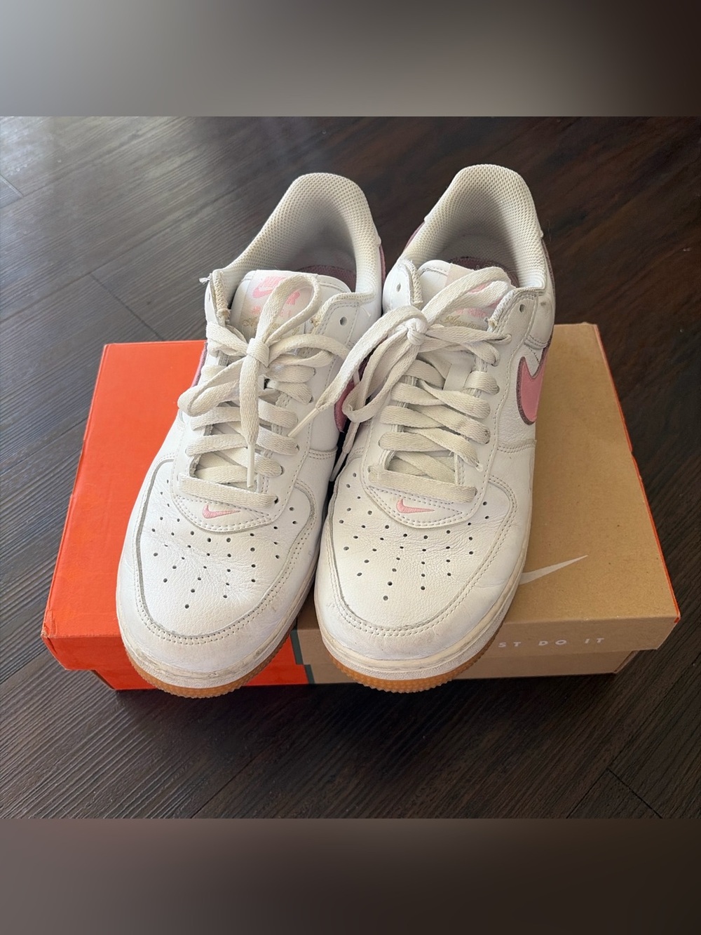 women’s nike air force 1 low retro white with pink swoosh